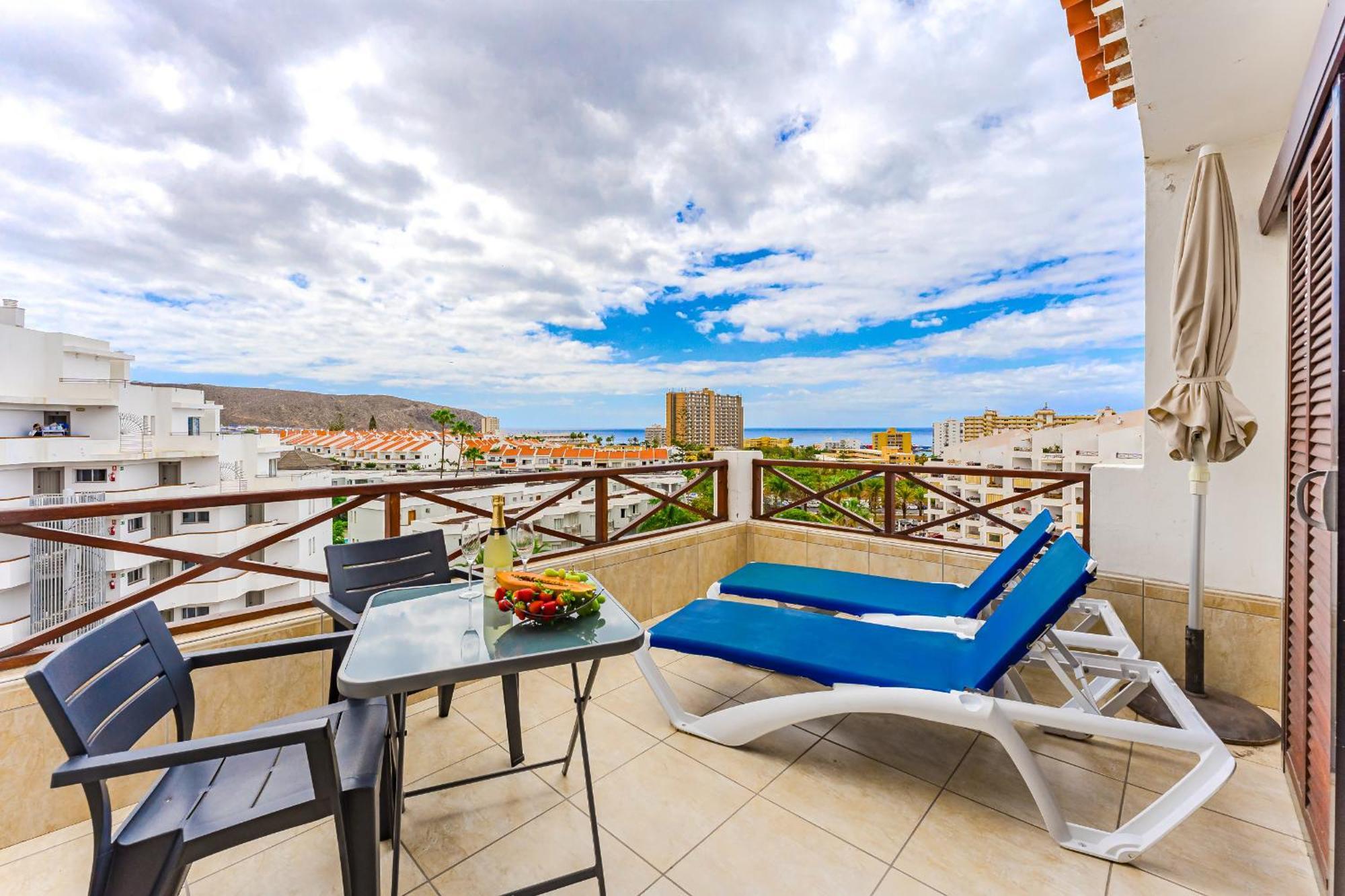 Blue Cristianos By Welcome Tenerife Los Cristianos  Exteriör bild